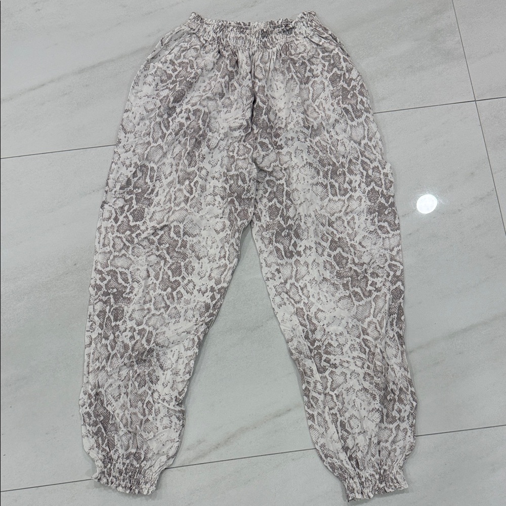 Olivaceous Beige & Gray Snake Print Jogger Pants